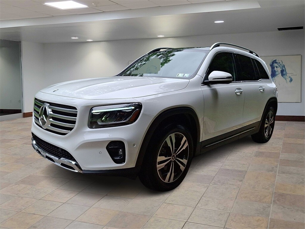 2025 Mercedes Benz GLB 250 4MATIC photo 3