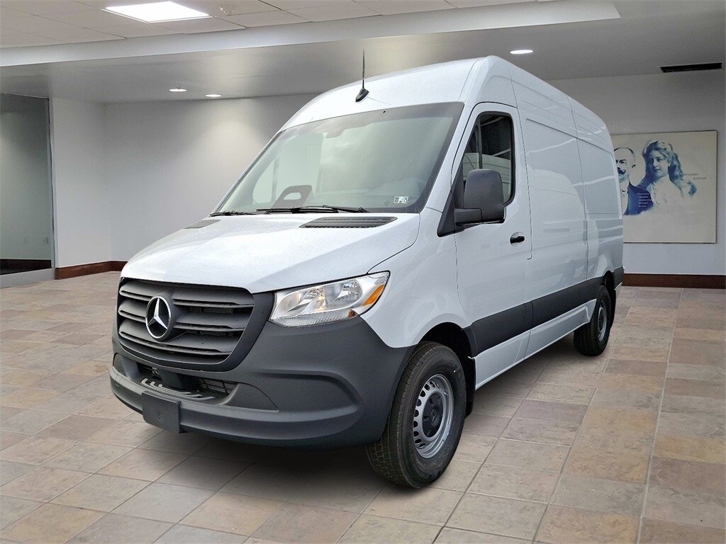 New 2025 Mercedes-Benz Sprinter 2500 Standard Roof 4-Cyl Diesel HO Van Cargo Van