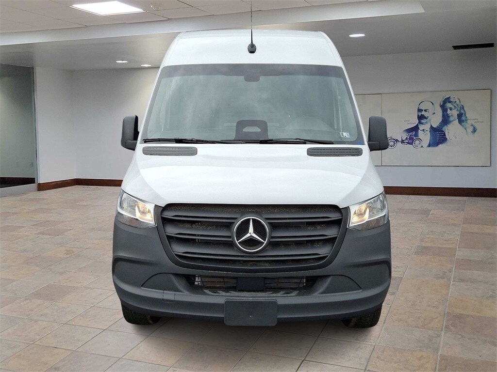 New 2025 Mercedes-Benz Sprinter 2500 Standard Roof 4-Cyl Diesel Van Cargo Van
