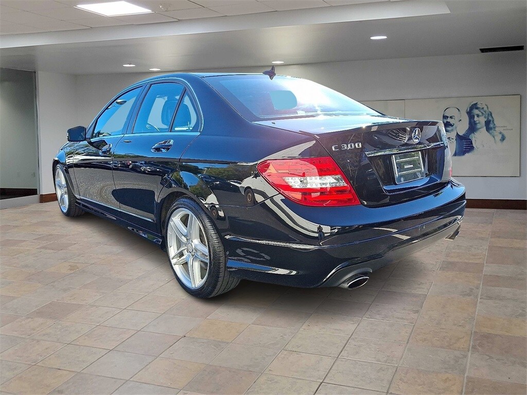 2014 Mercedes Benz C 300 Sedan photo 4