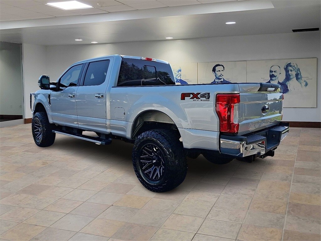 2018 Ford F-250 XLT photo 4