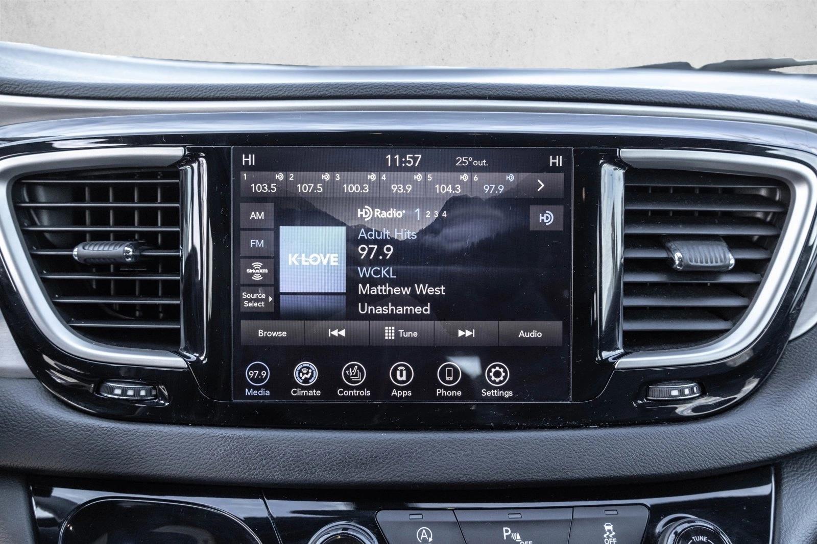 2020 CHRYSLER PACIFICA - Image 15