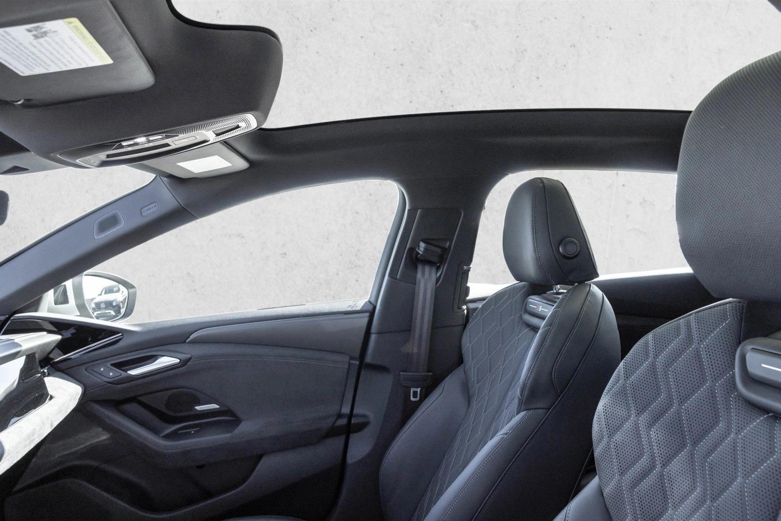 2025 AUDI S6 - Image 23