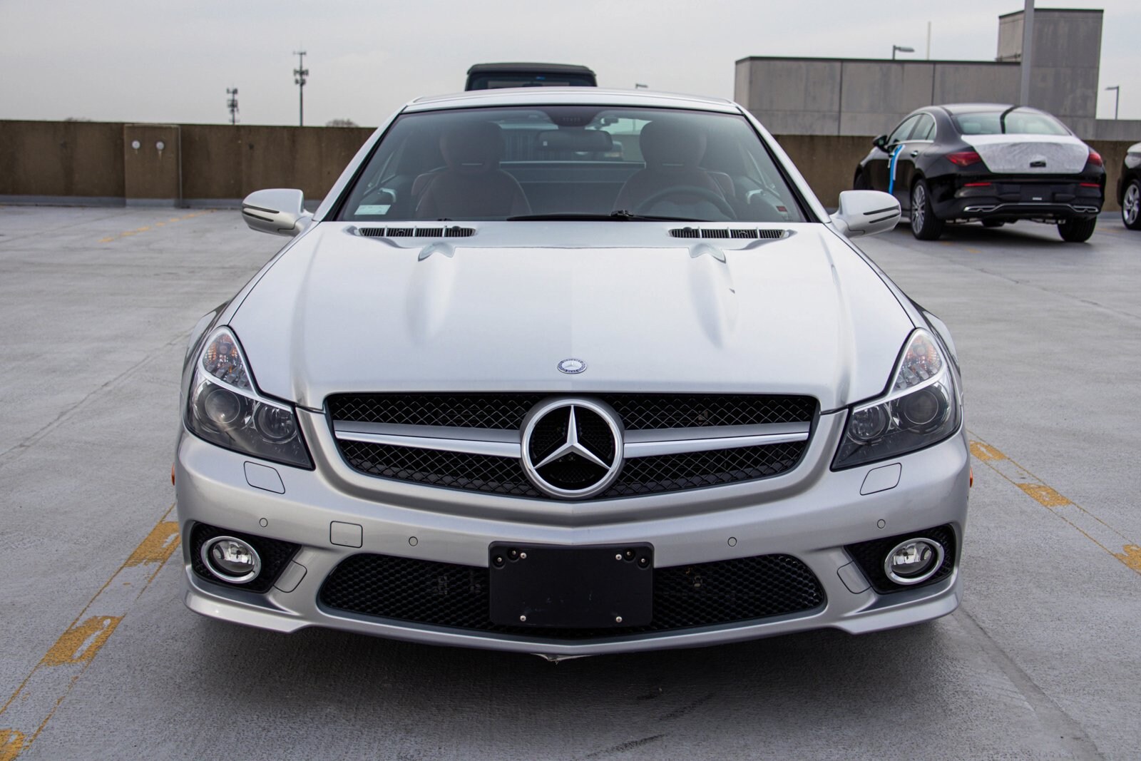 2009 Mercedes Benz SL 550 photo 2