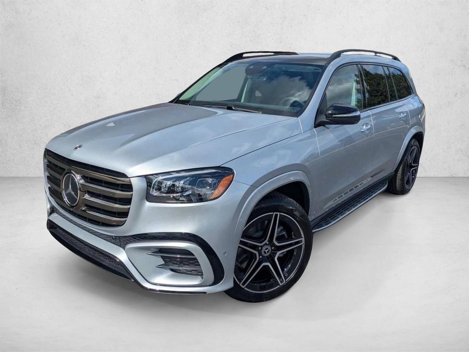 2026 Mercedes-Benz GLS Base's photo