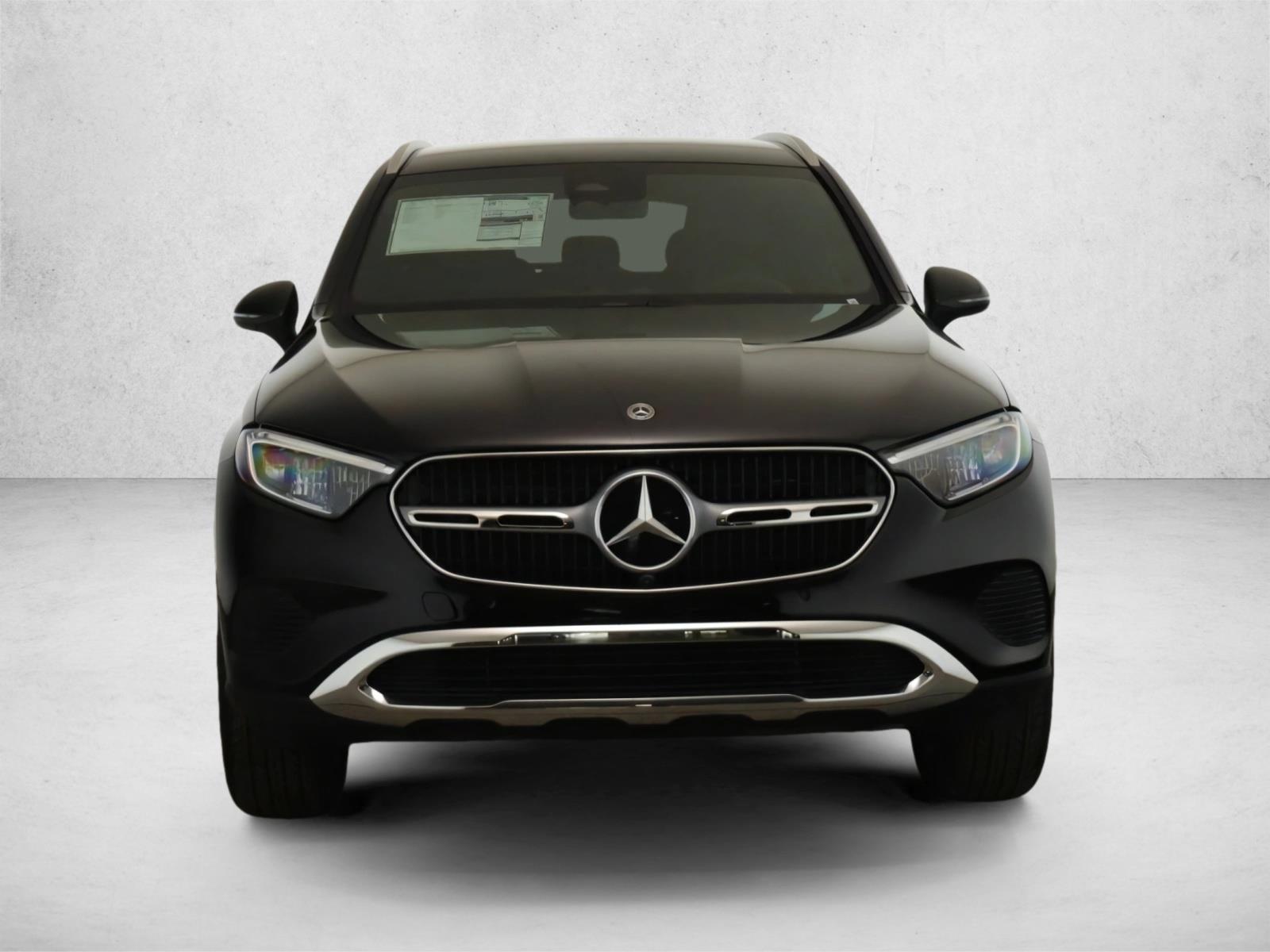2025 Mercedes Benz GLC 300 4MATIC photo 2
