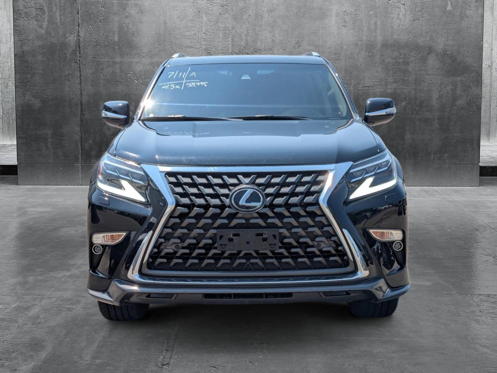 2021 Lexus GX 460 photo 2