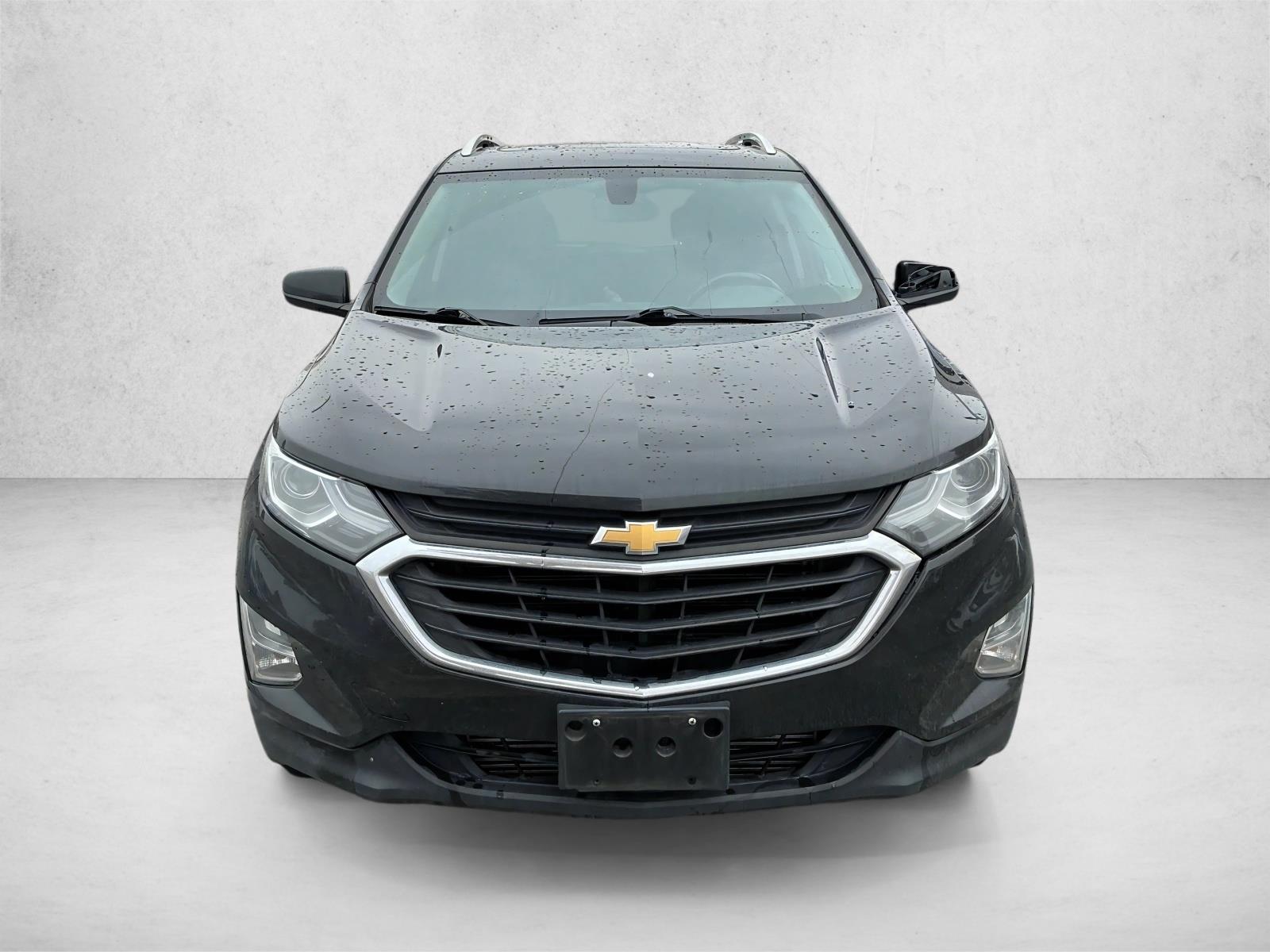 2018 Chevrolet Equinox photo 2