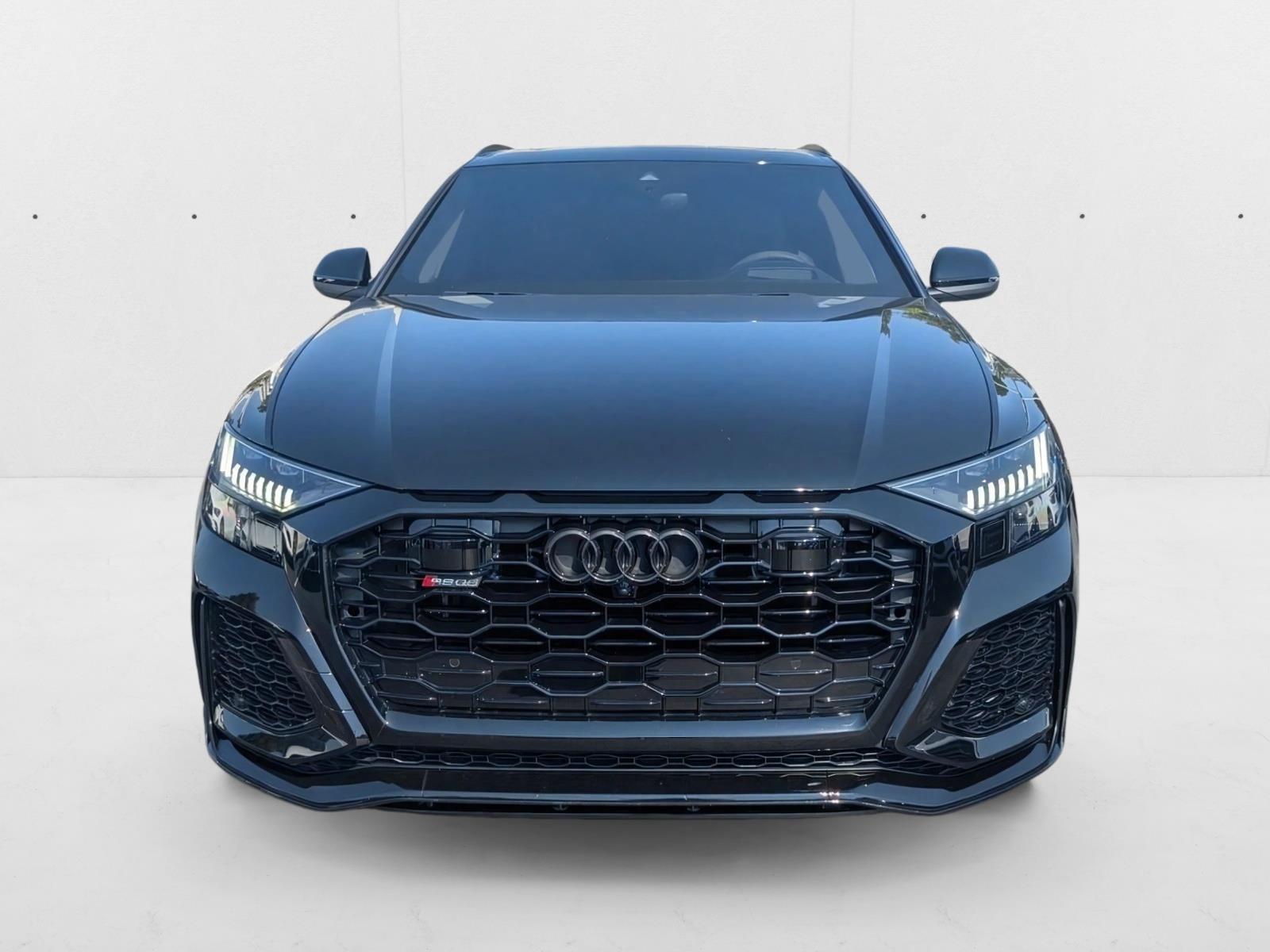 2021 Audi RS Q8 photo 2