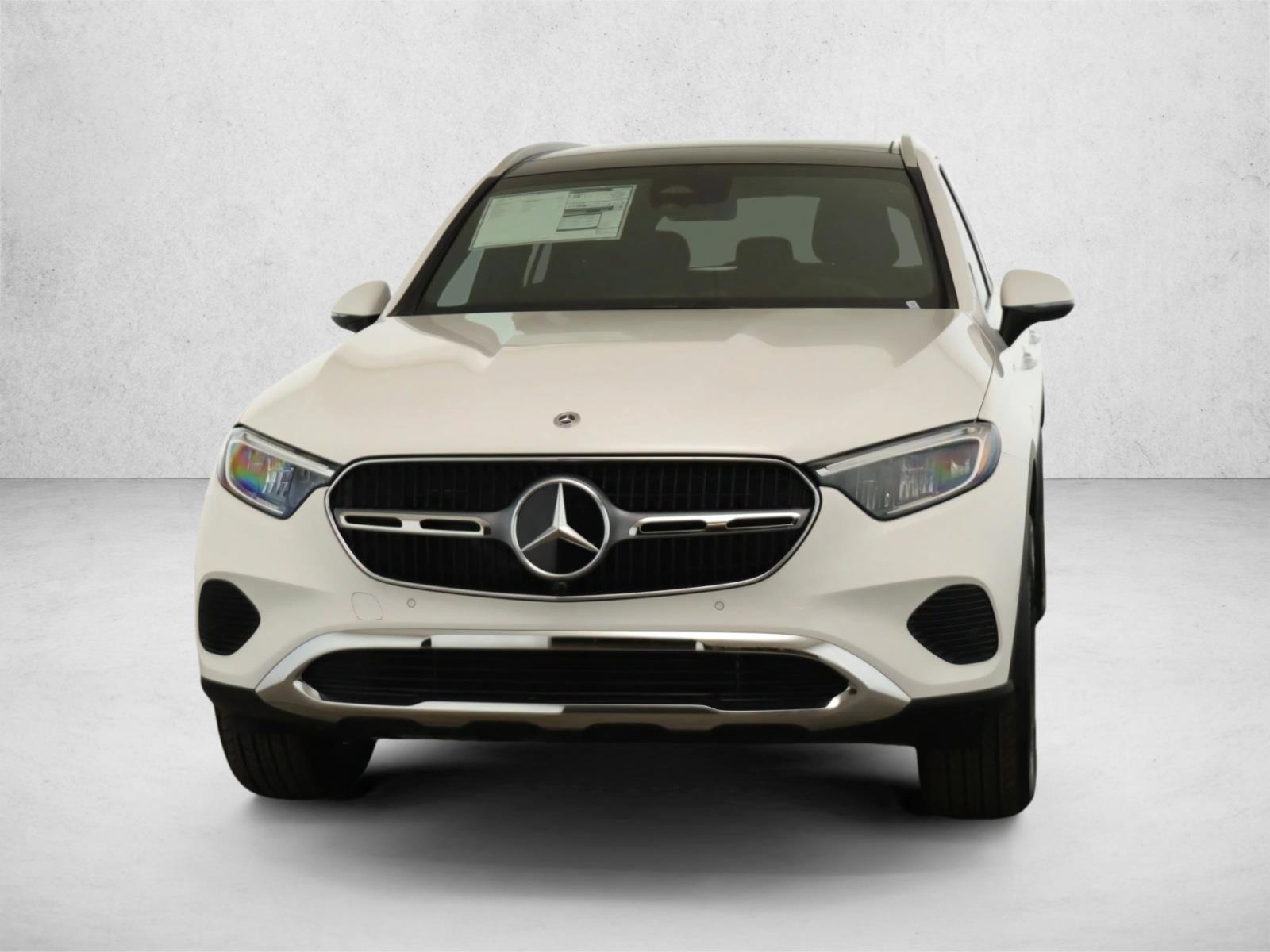 2025 Mercedes Benz GLC 300 4MATIC photo 2