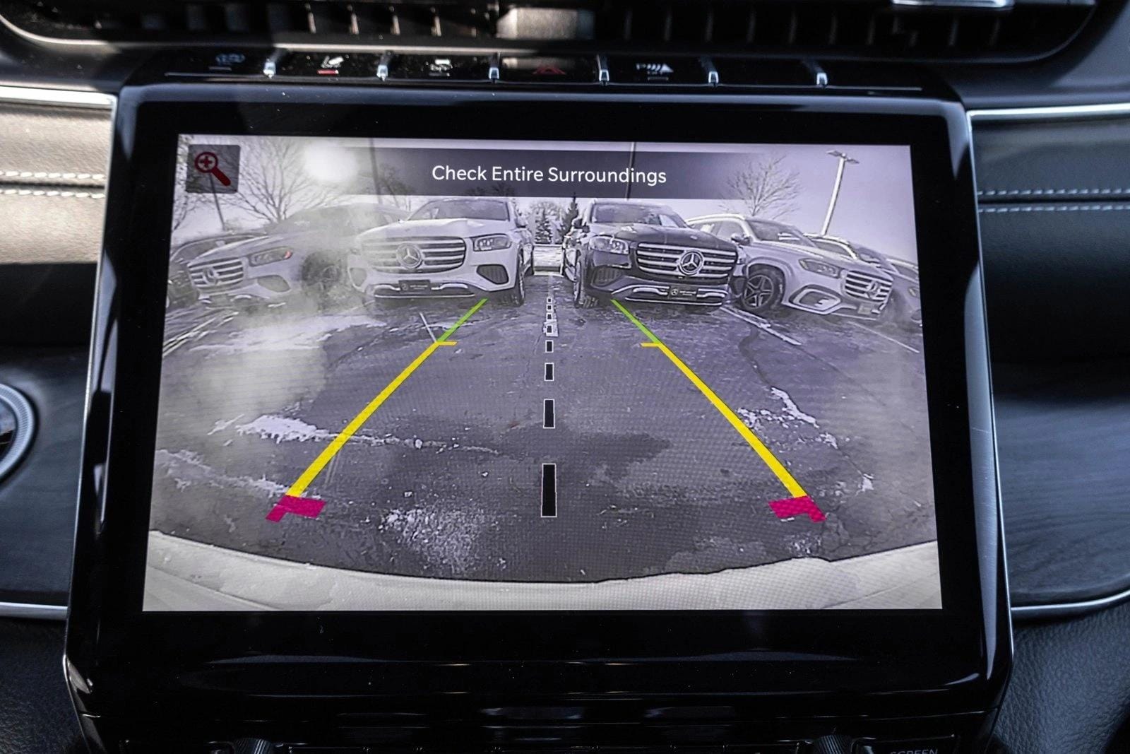 2023 JEEP GRAND CHEROKEE - Image 18