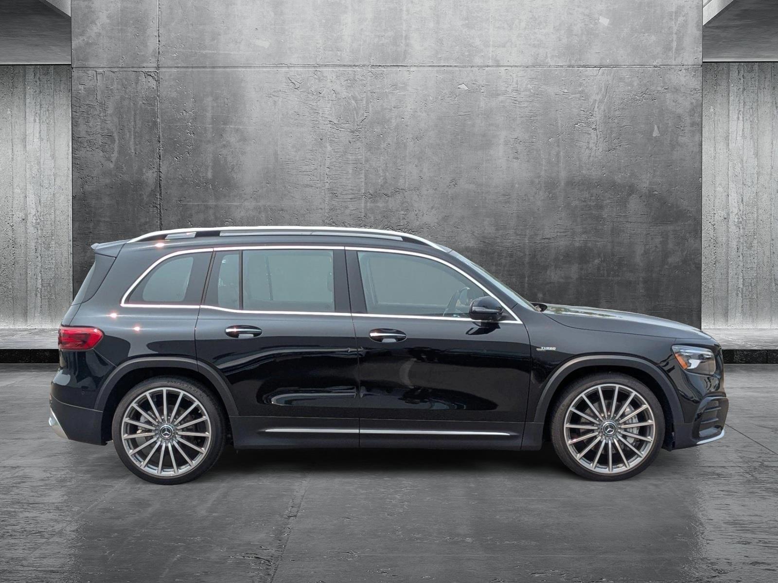 2024 Mercedes Benz GLB AMG 35 photo 4