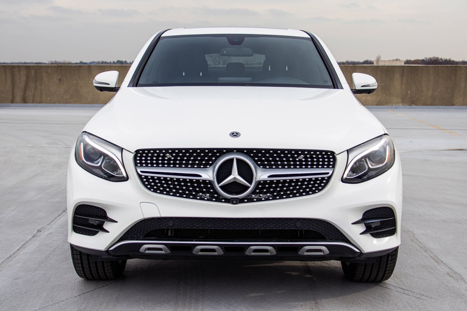 2019 Mercedes Benz GLC 300 4MATIC Coupe photo 2