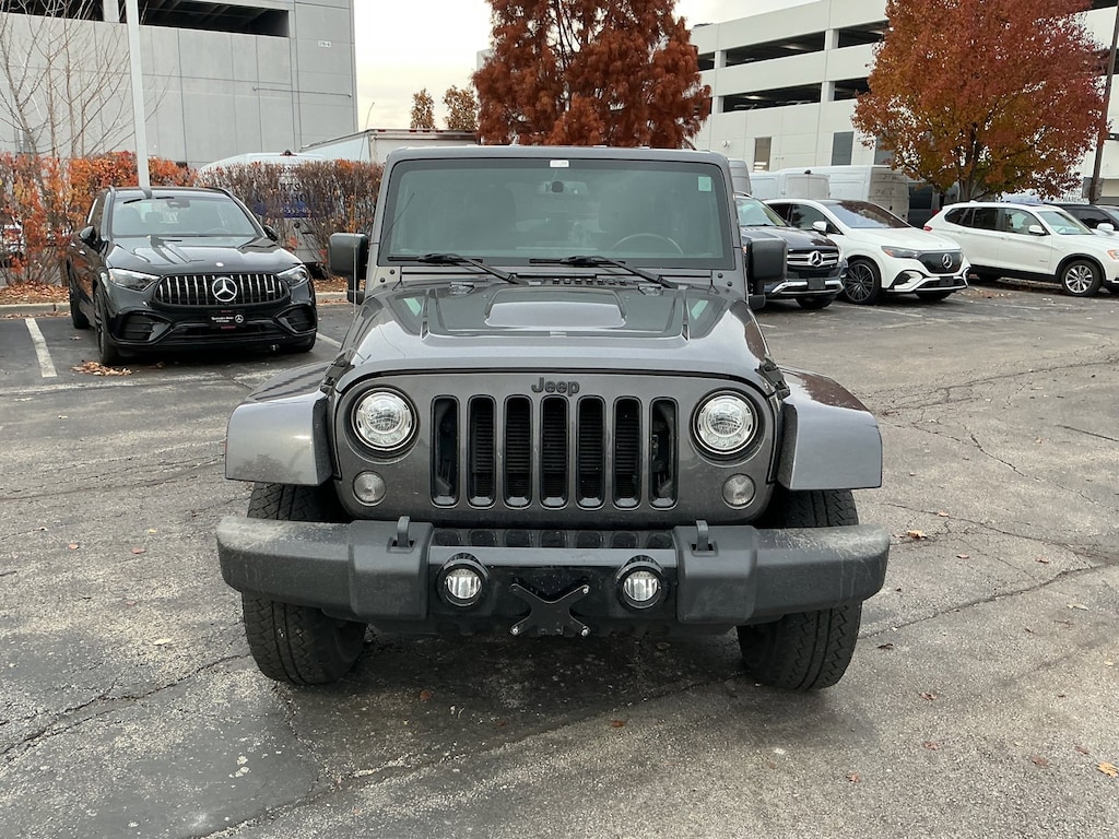 Used 2018 Jeep Wrangler Unlimited Sahara 4x4 SUV