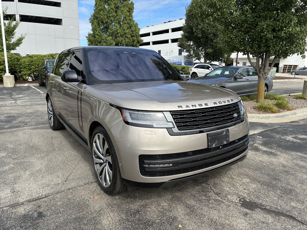 Used 2023 Land Rover Range Rover P400 SE 7 Seat SUV