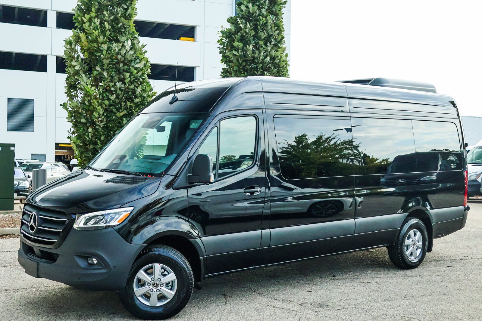 2027 Mercedes-Benz Sprinter 2500