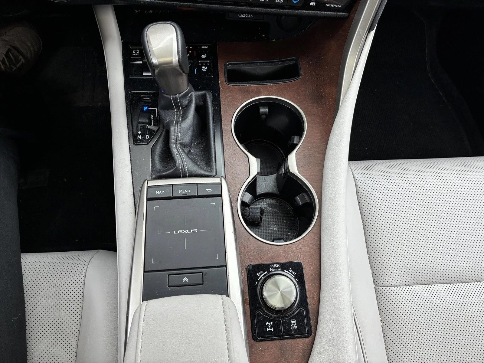 2020 LEXUS RX - Image 20