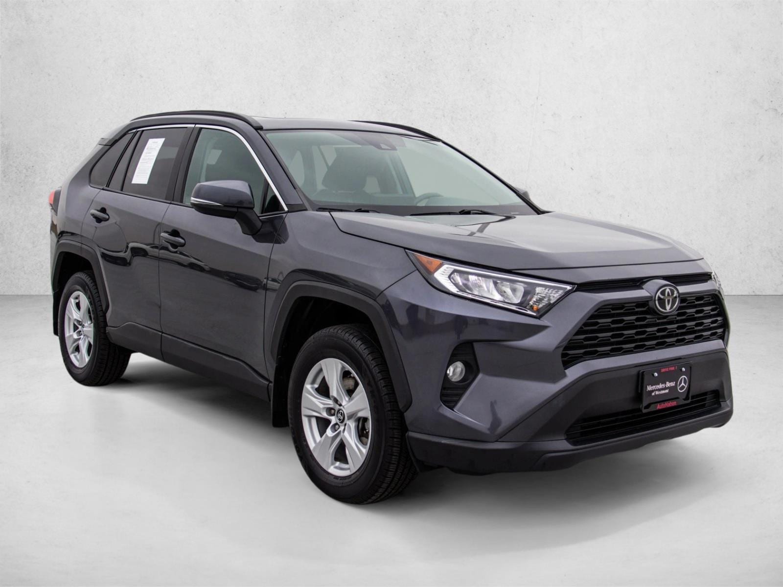 2019 TOYOTA RAV4 - Image 3