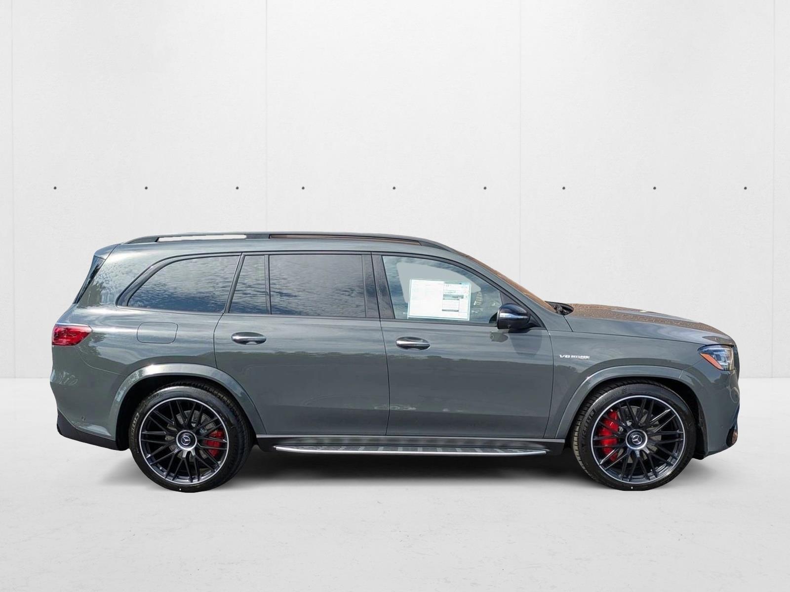 2026 Mercedes Benz GLS AMG 63 4MATIC photo 4