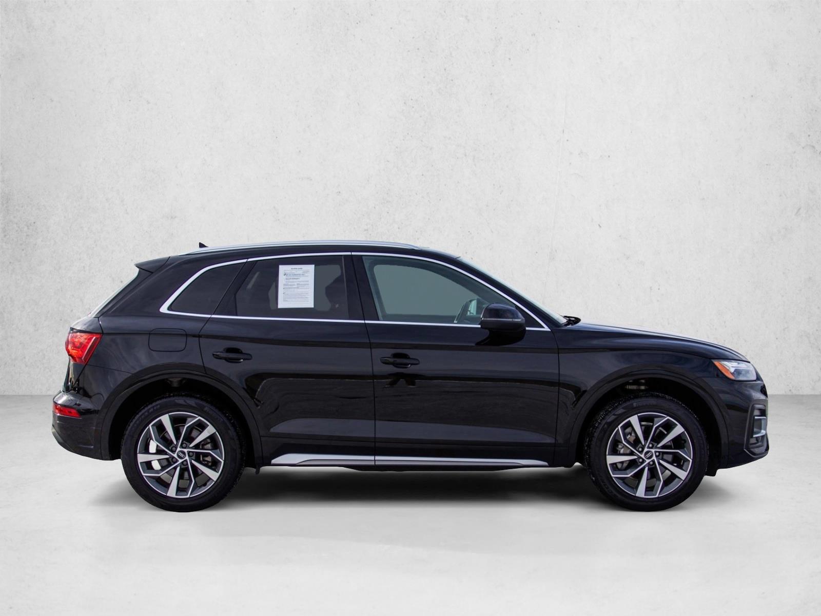 2021 Audi Q5 45 Premium photo 3