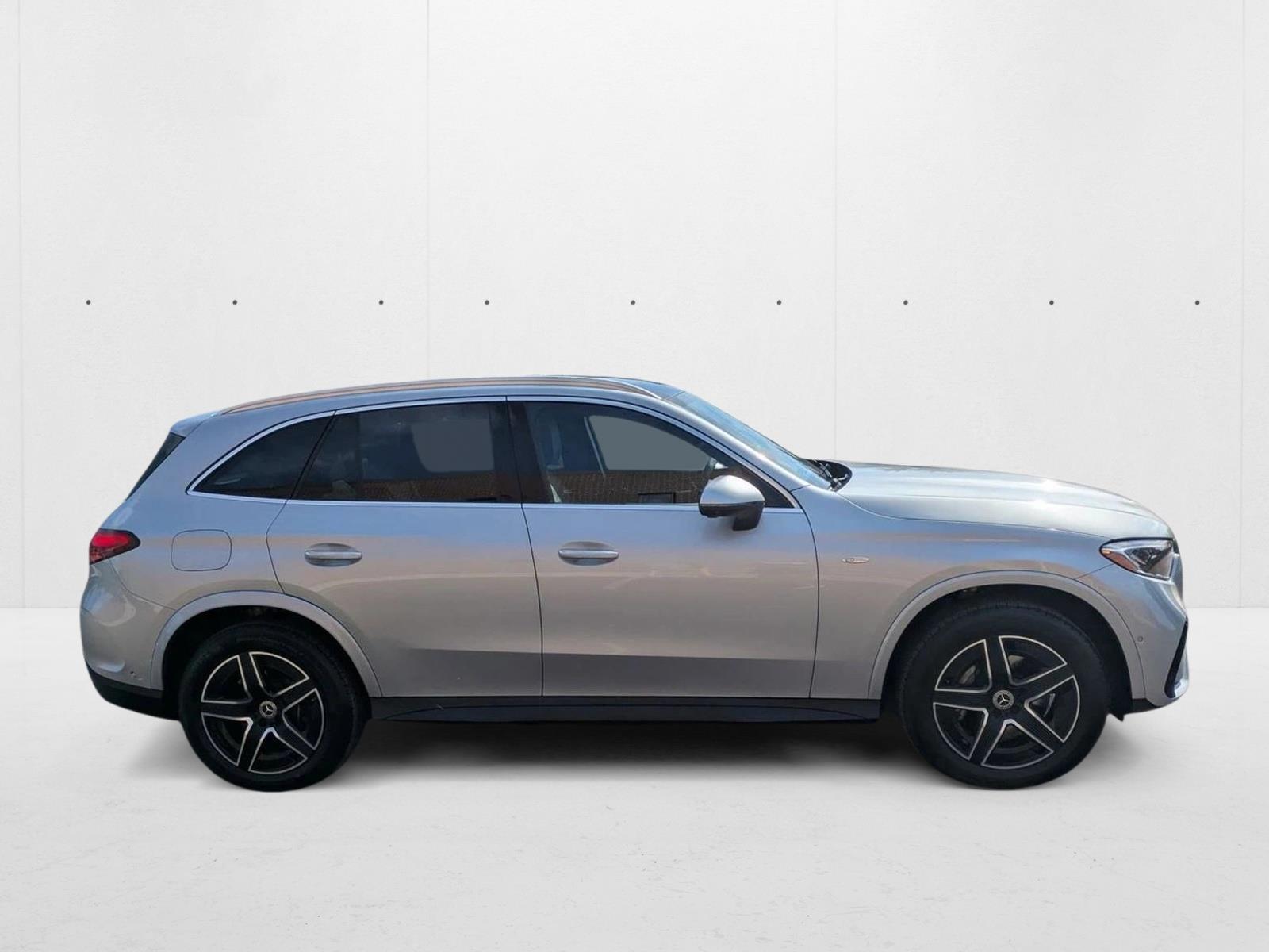 2025 Mercedes Benz GLC 350e 4MATIC photo 4