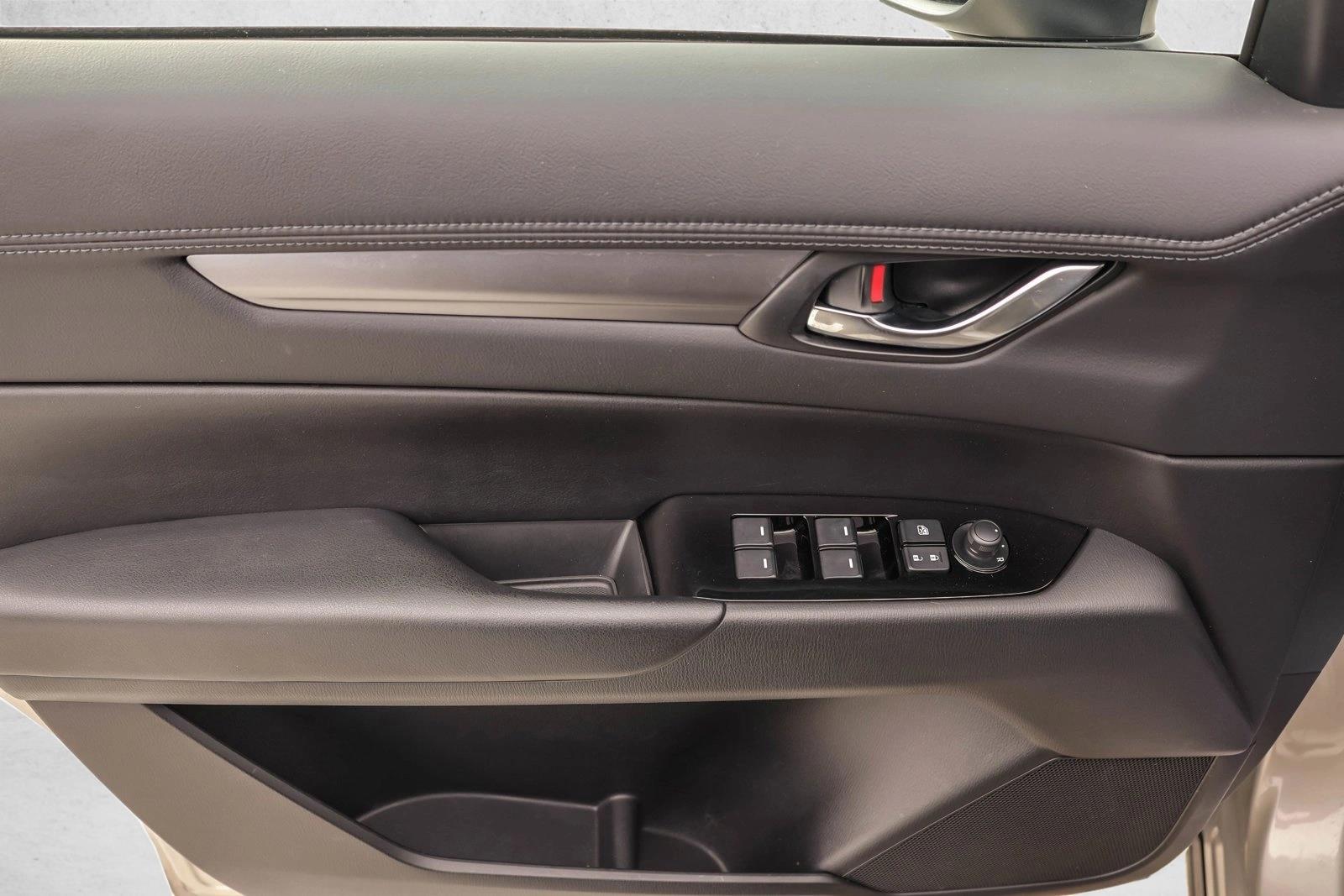 2025 MAZDA CX-5 - Image 11