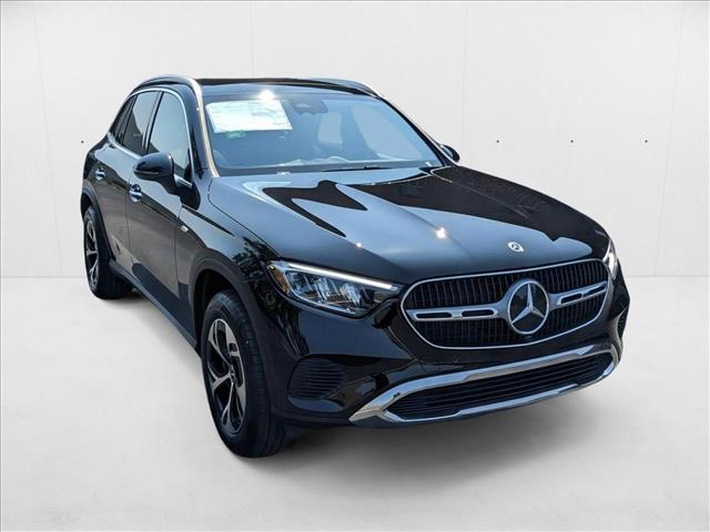 2025 Mercedes Benz GLC 350e 4MATIC photo 3