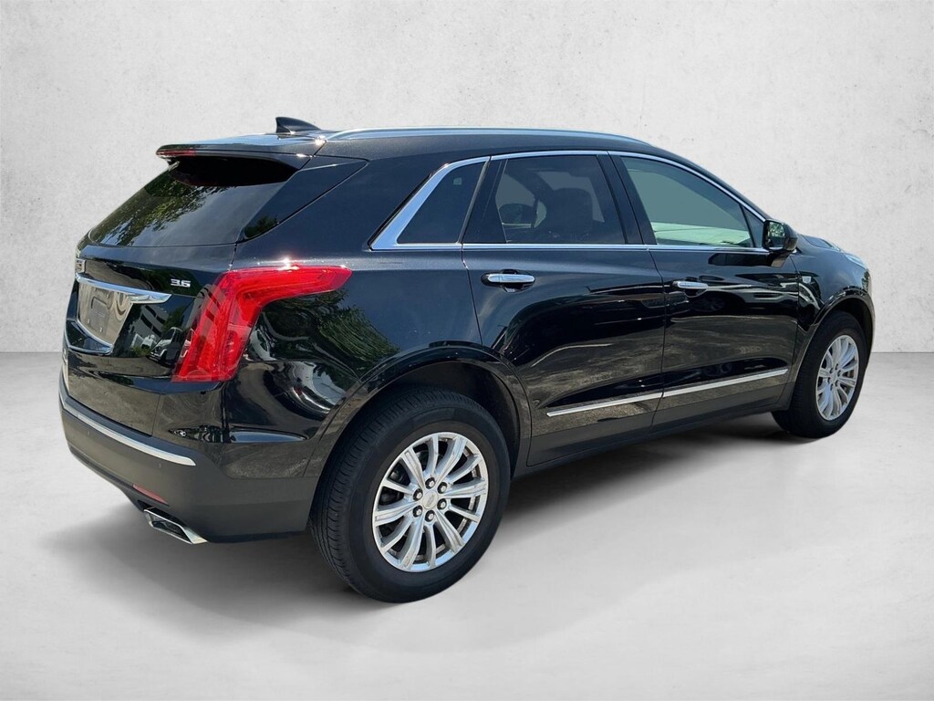 Used 2018 CADILLAC XT5 Base SUV
