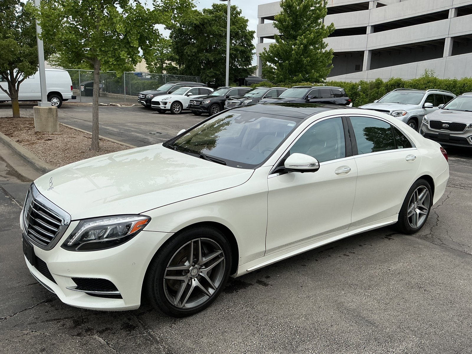 2016 Mercedes-Benz S-Class S550 4MATIC's photo