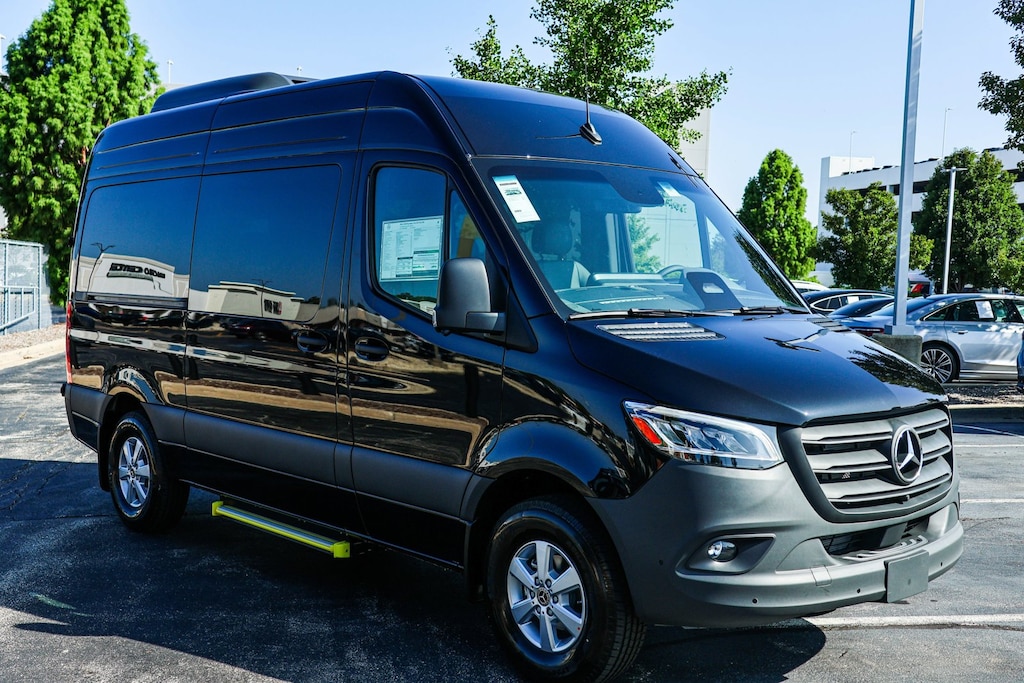 New 2026 Mercedes-Benz Sprinter 2500 2500 Standard Roof I4 Diesel HO 144" RWD Van Passenger Van