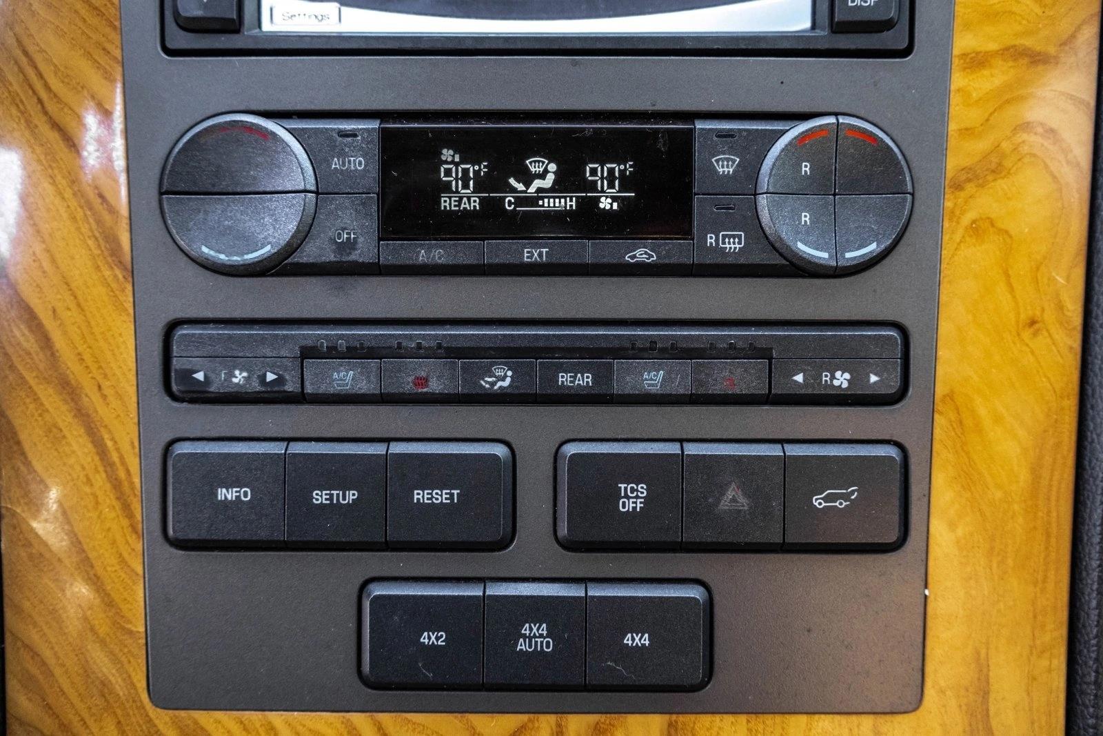 2013 LINCOLN NAVIGATOR - Image 19