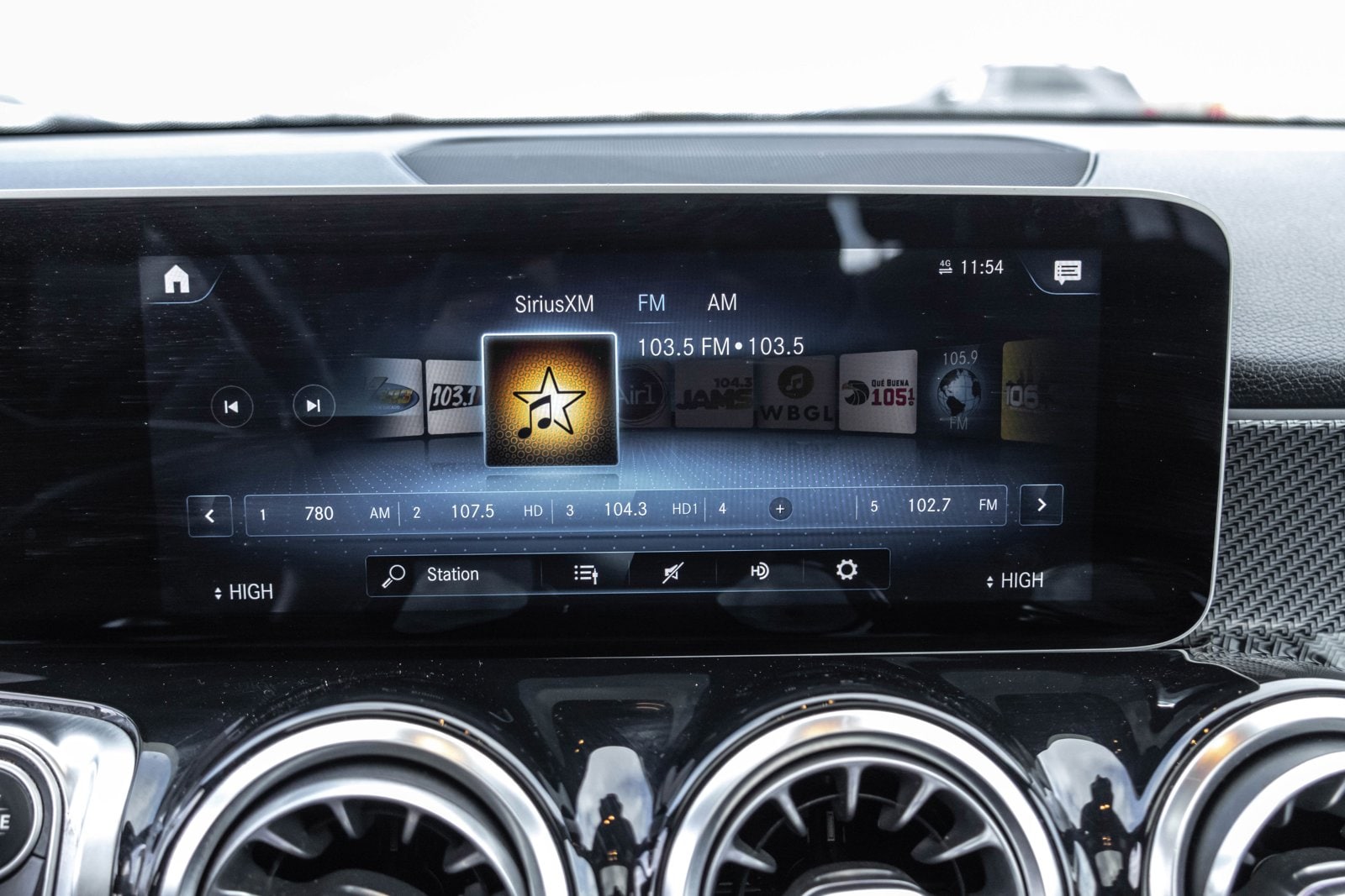 2021 MERCEDES-BENZ GLB-CLASS - Image 16