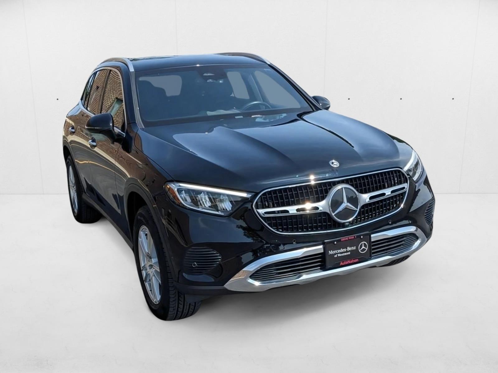 2023 Mercedes Benz GLC 300 photo 3