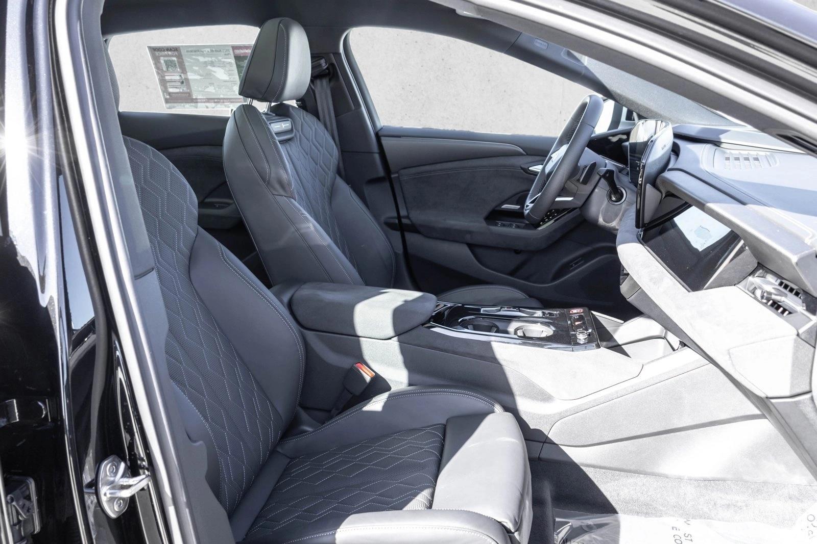 2025 AUDI S6 - Image 30