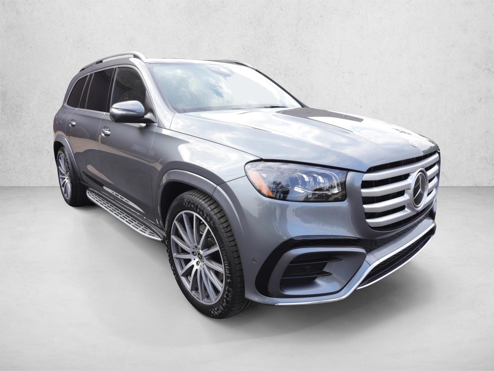 2025 Mercedes Benz GLS 580 4MATIC photo 2