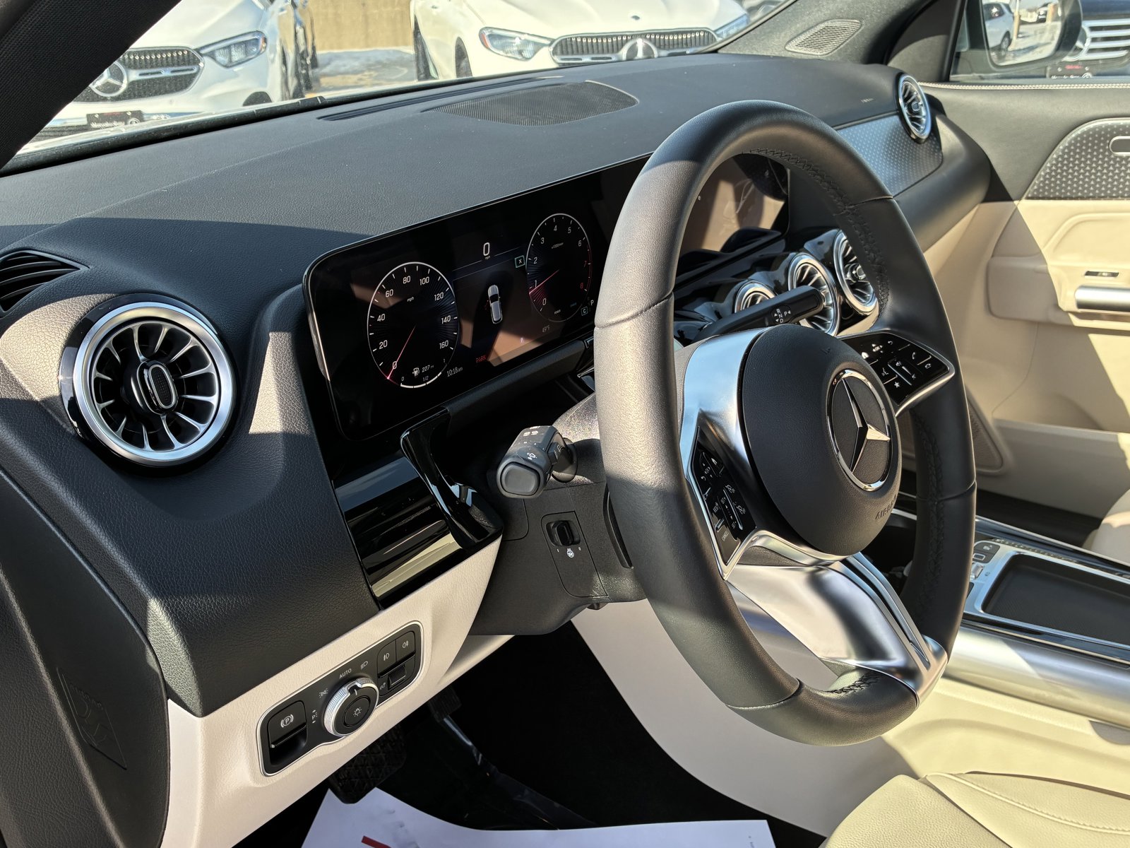 2026 MERCEDES-BENZ GLA-CLASS - Image 8