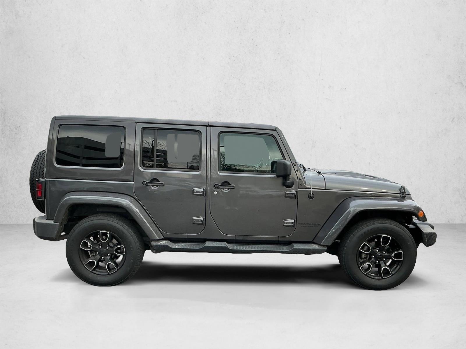 2018 Jeep Wrangler Unlimited Sahara photo 4