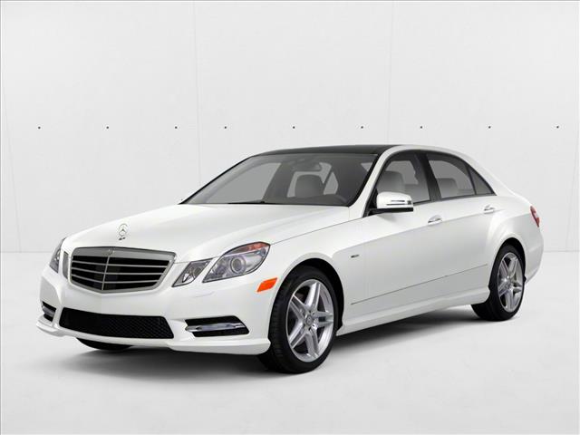 2013 Mercedes-Benz E-Class's photo