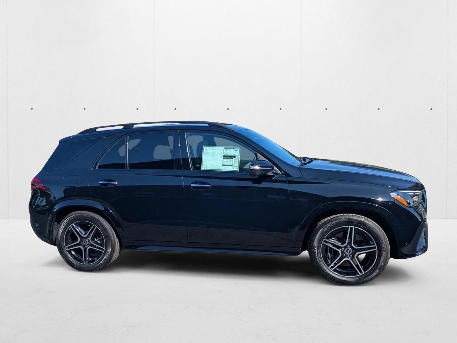 2026 Mercedes Benz GLE 580 4MATIC photo 2