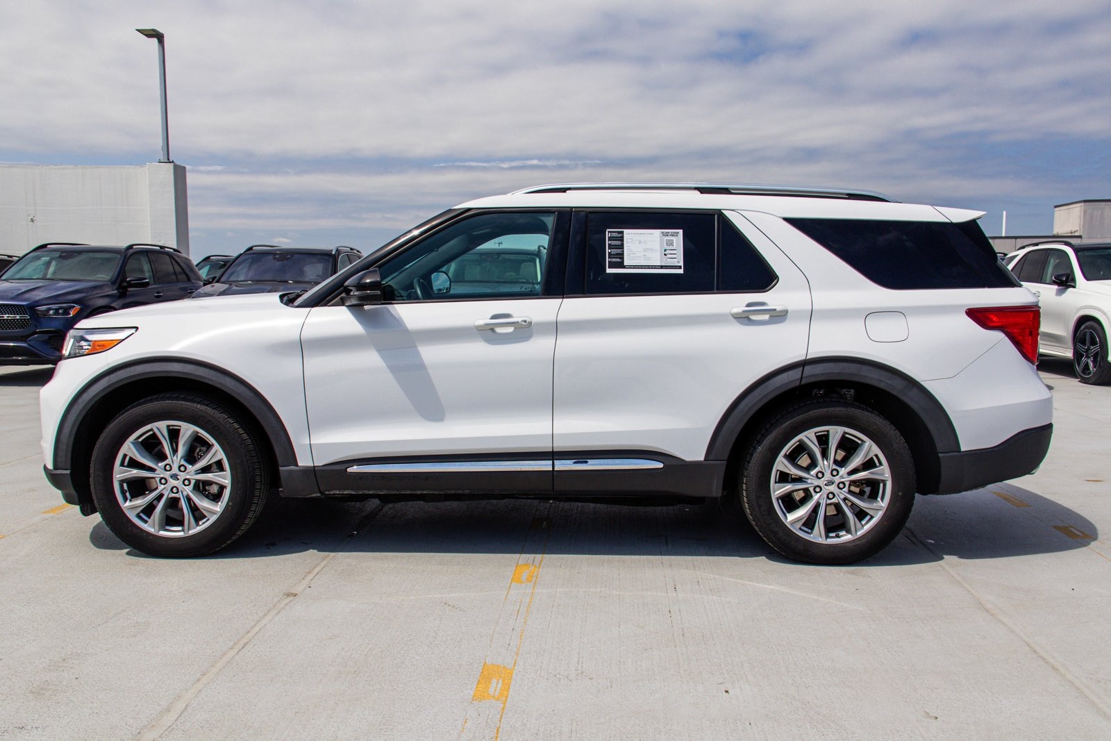 2020 Ford Explorer Limited - Photo 8