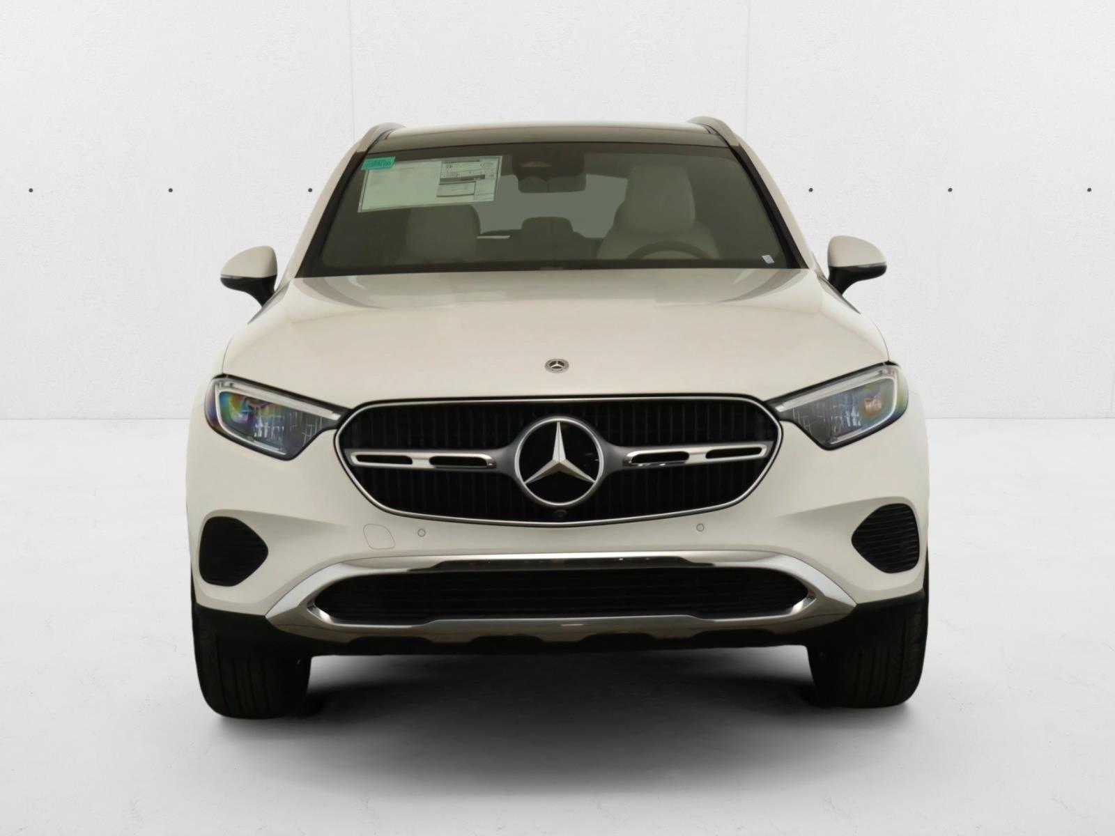 2025 Mercedes Benz GLC 300 4MATIC photo 2