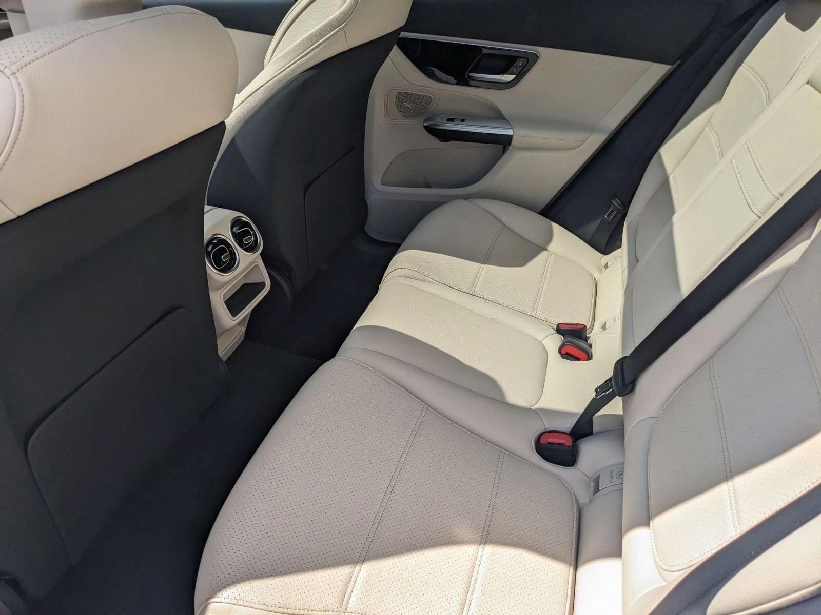 2025 MERCEDES-BENZ GLC-CLASS - Image 18