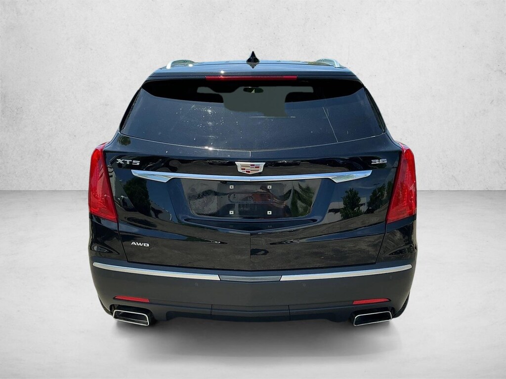 Used 2018 CADILLAC XT5 Base SUV