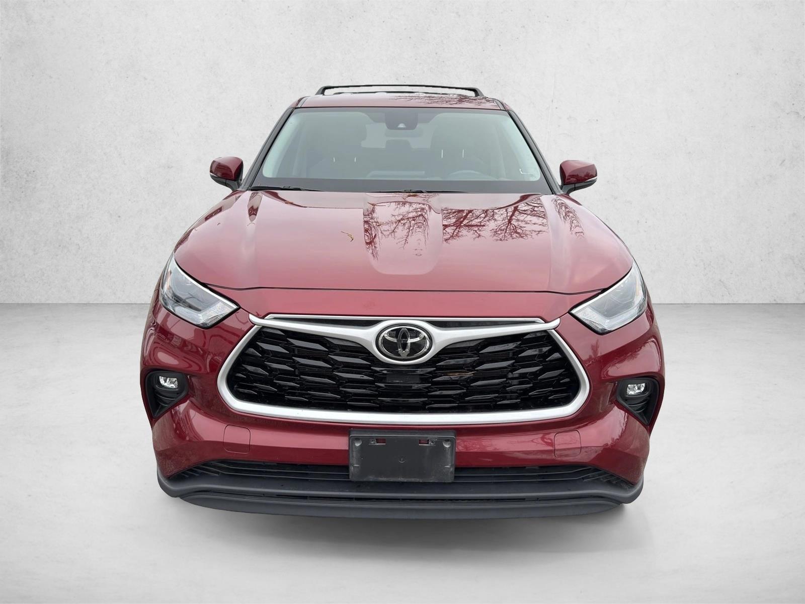 2022 TOYOTA HIGHLANDER - Image 2