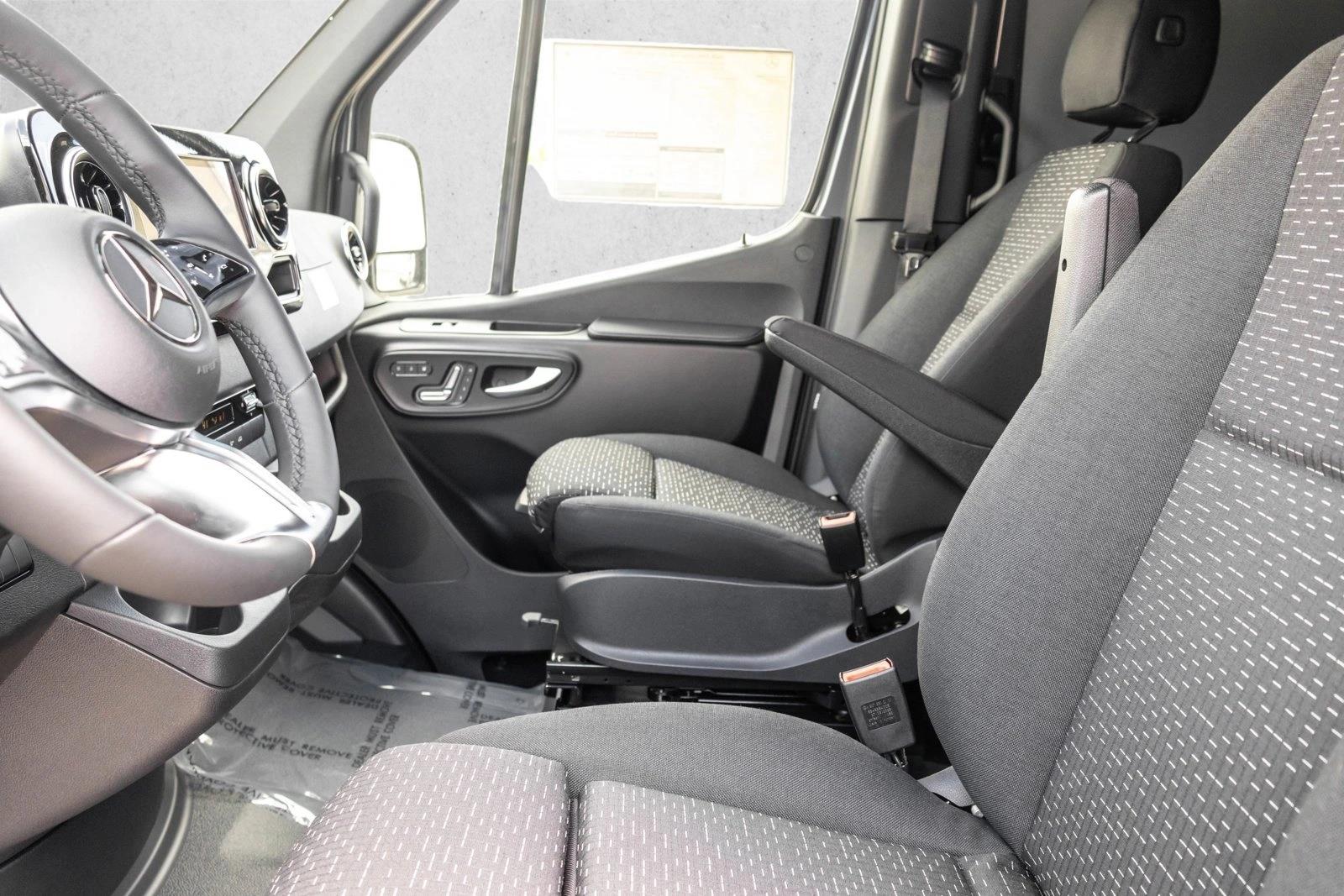 2025 Mercedes-Benz Sprinter Cargo Van Base - Photo 11