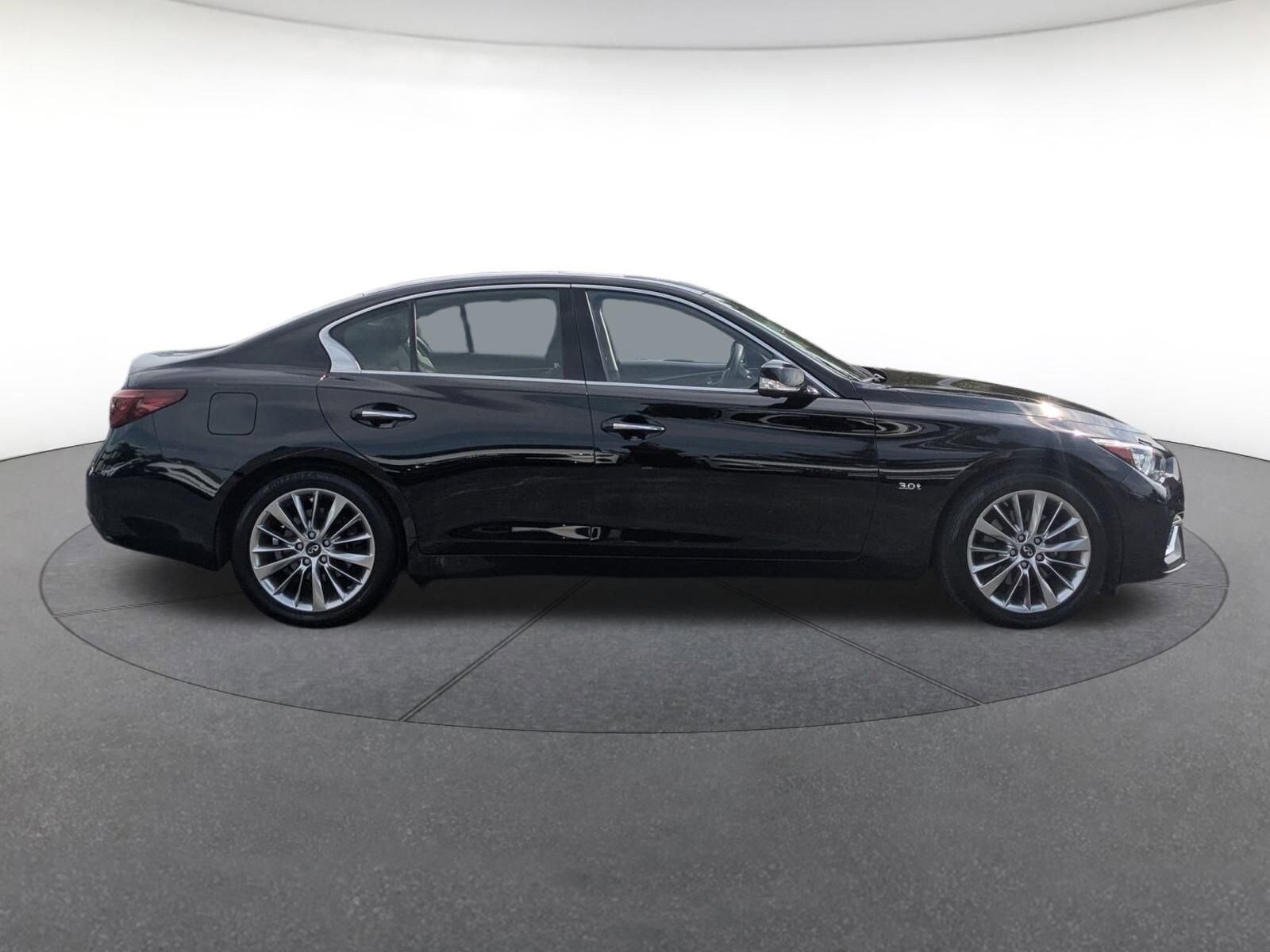 2019 Infiniti Q50 3.0t LUXE photo 4
