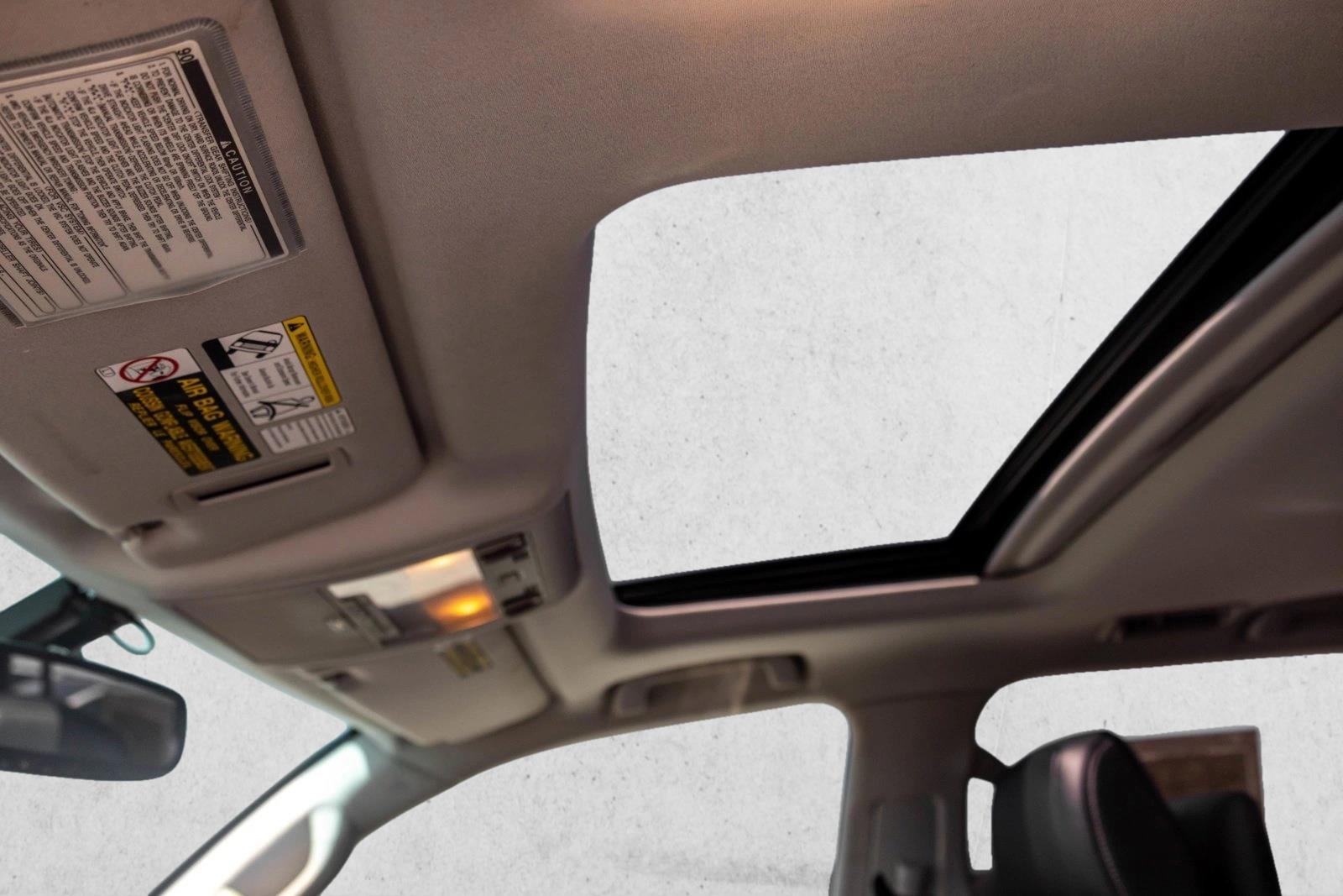 2013 Lexus LX 570 - Photo 11