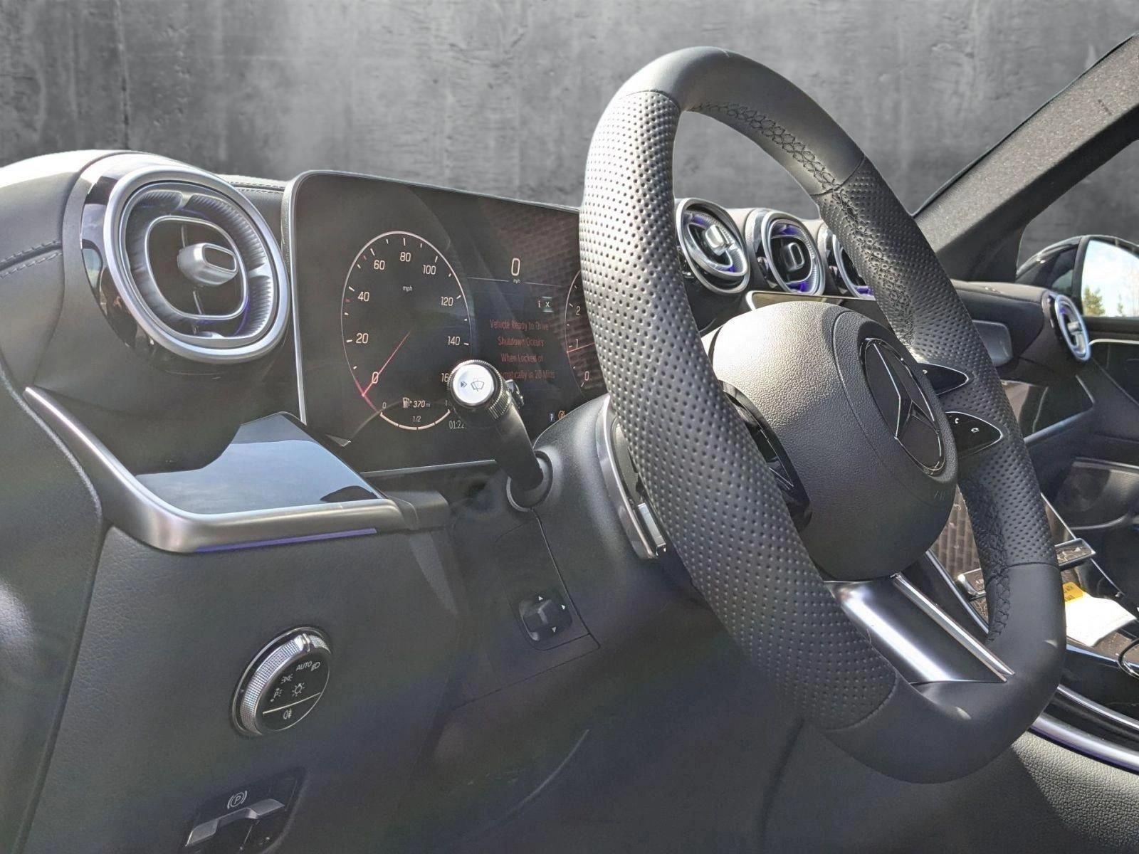 2025 Mercedes Benz GLC 300 AMG photo 2