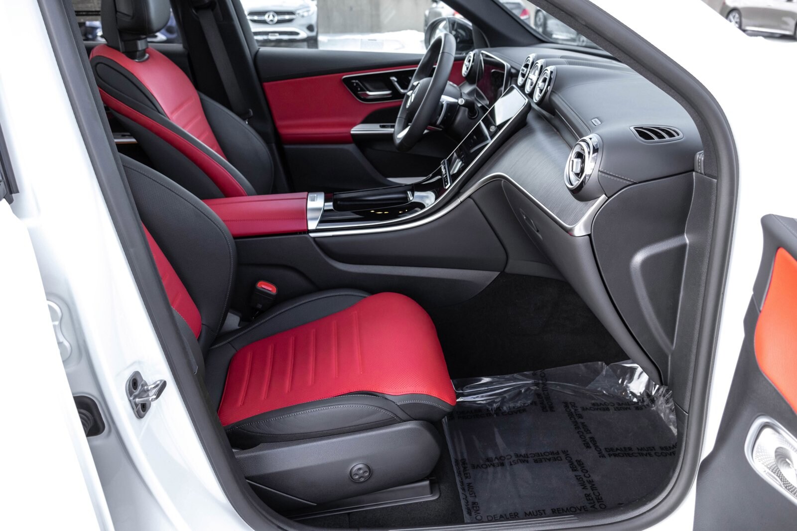 2025 MERCEDES-BENZ GLC-CLASS - Image 25