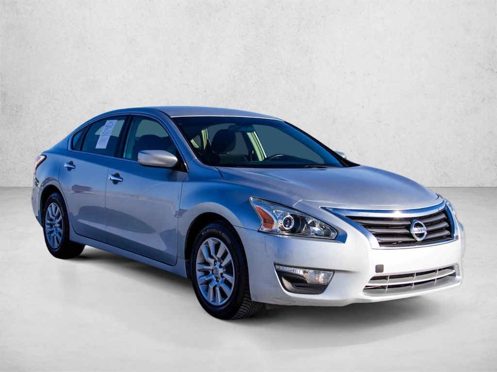 Used 2013 Nissan Altima 2.5 S Sedan
